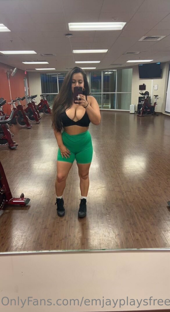 Photo by emjayplaysfree published on January 15,2024 18:48:06 - BestThots