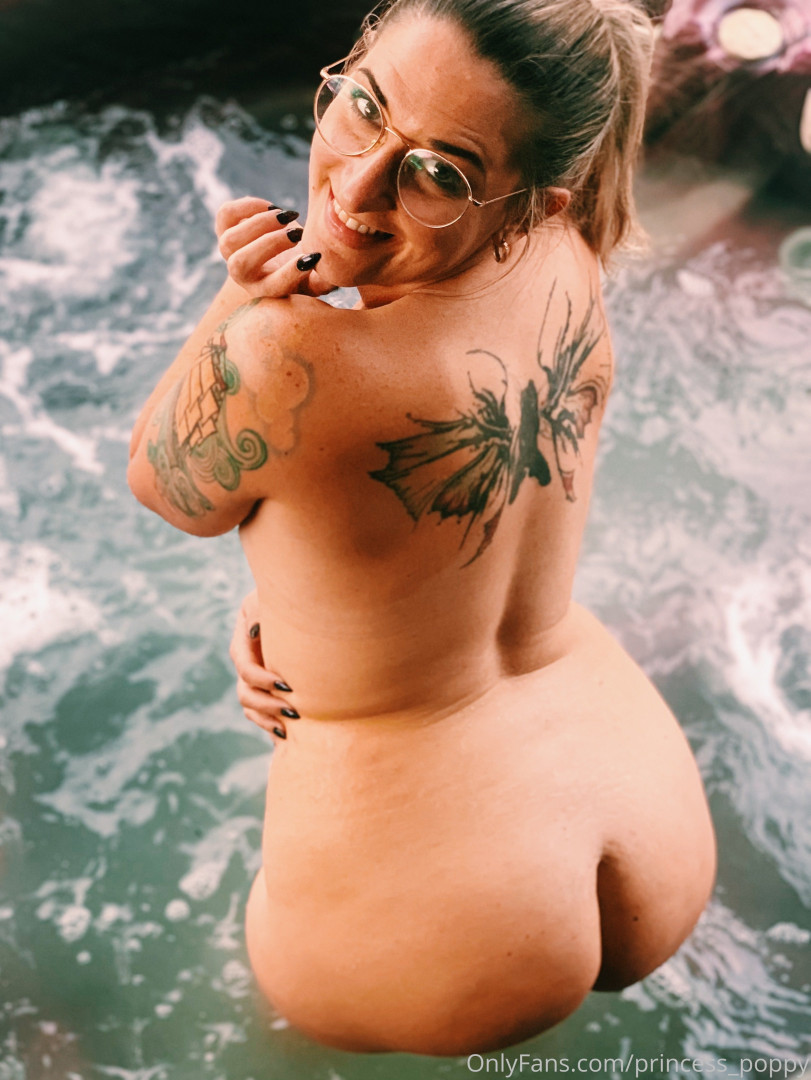 Photo by princess_poppy published on October 13,2023 01:54:31 - BestThots