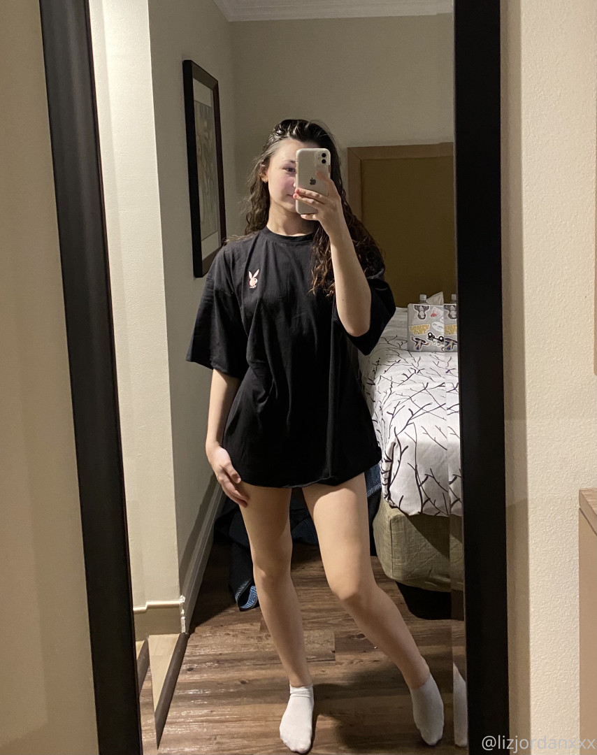 Photo by lizjordanxxx published on August 7,2023 06:47:22 - BestThots