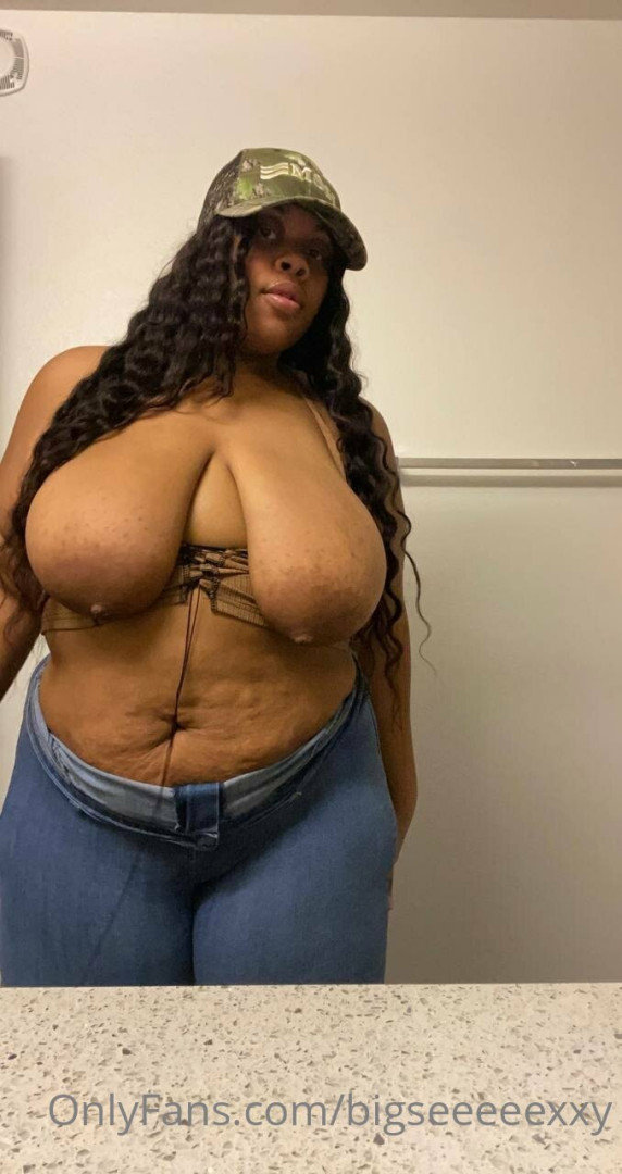 Photo by bigseeeeexxy published on July 19,2023 02:18:02 - BestThots