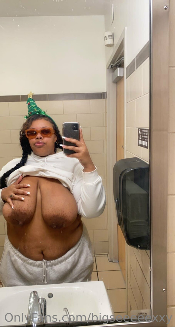 Photo by bigseeeeexxy published on July 19,2023 02:31:04 - BestThots