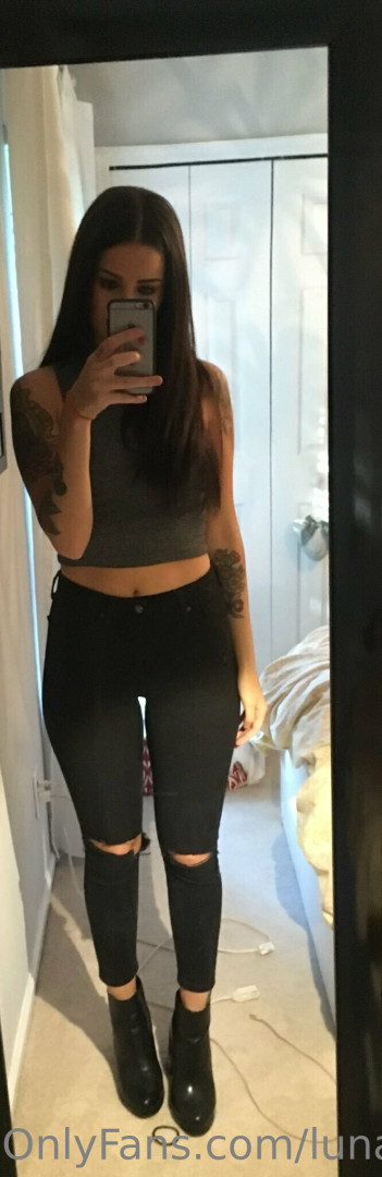 Photo by lunaluvbad published on May 22,2023 06:59:51 - BestThots