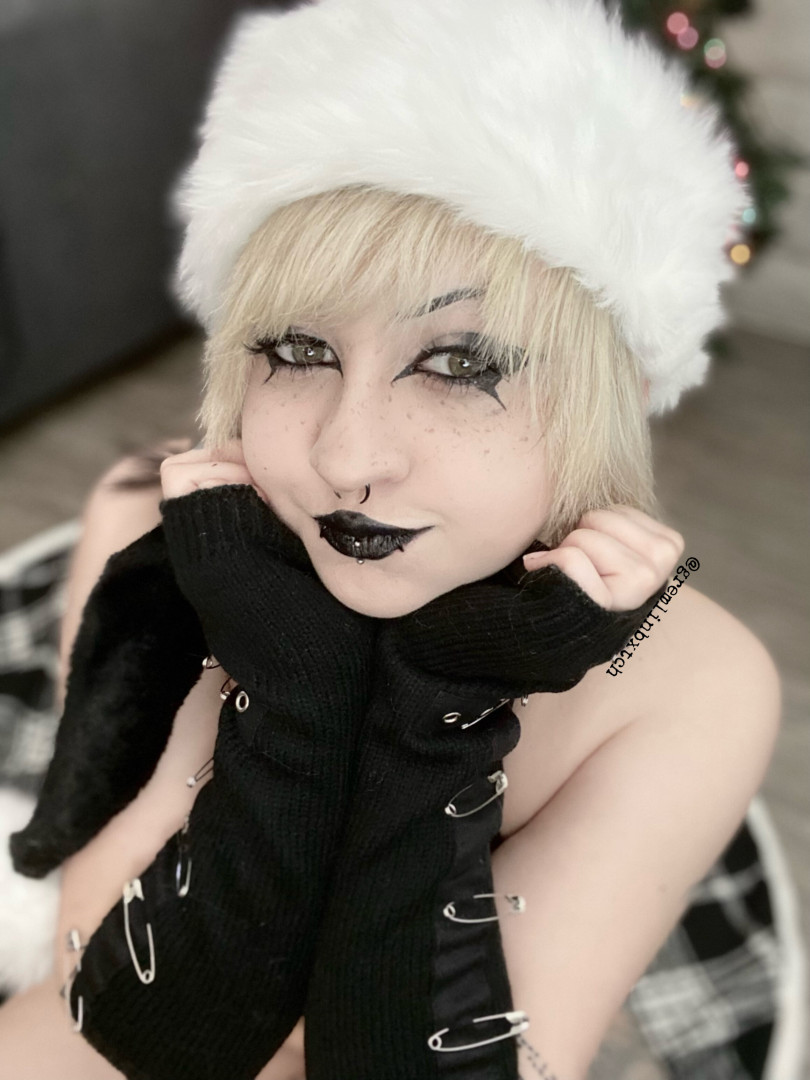 Photo by gremlinbxtch published on August 2,2023 11:05:34 - BestThots