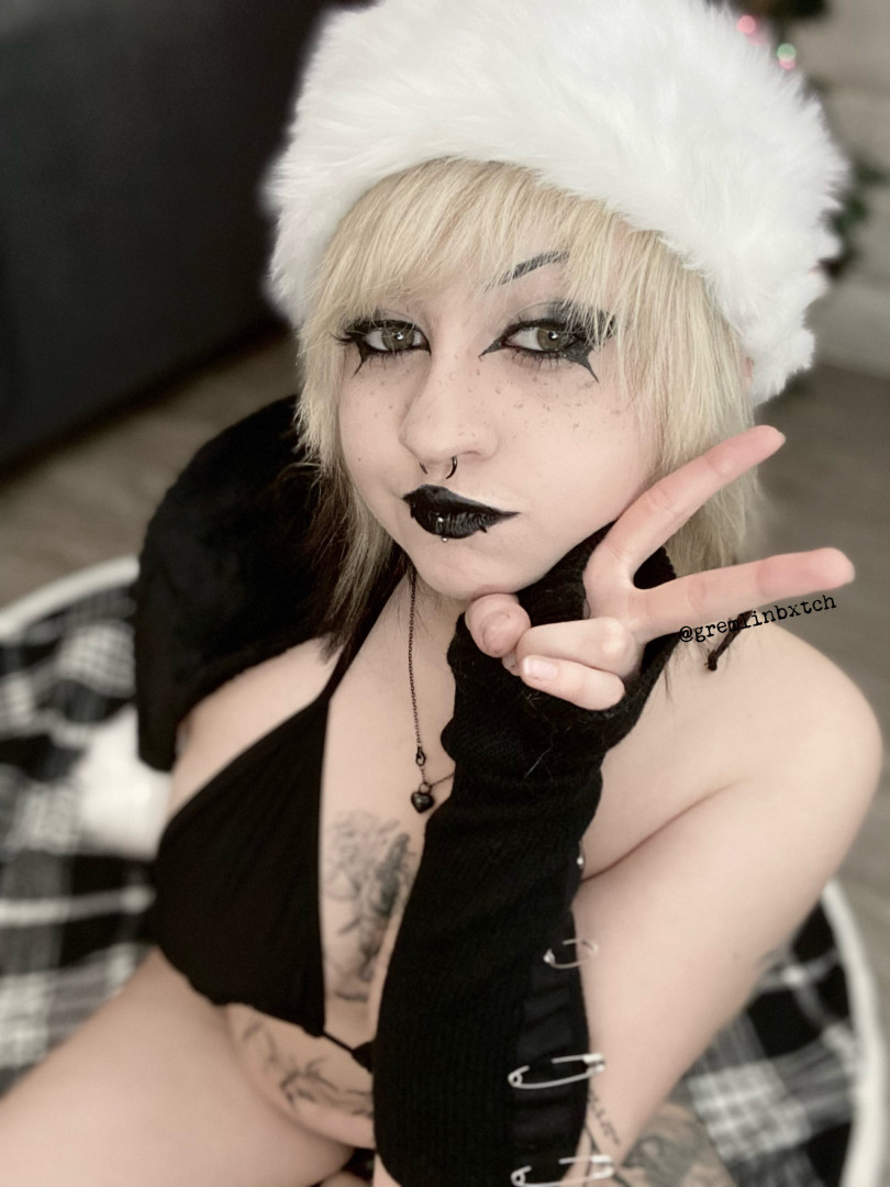 Photo by gremlinbxtch published on August 2,2023 11:05:51 - BestThots
