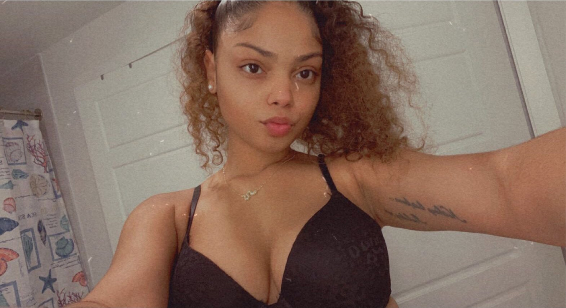 Photo by alteregojade published on October 16,2023 18:53:15 - BestThots