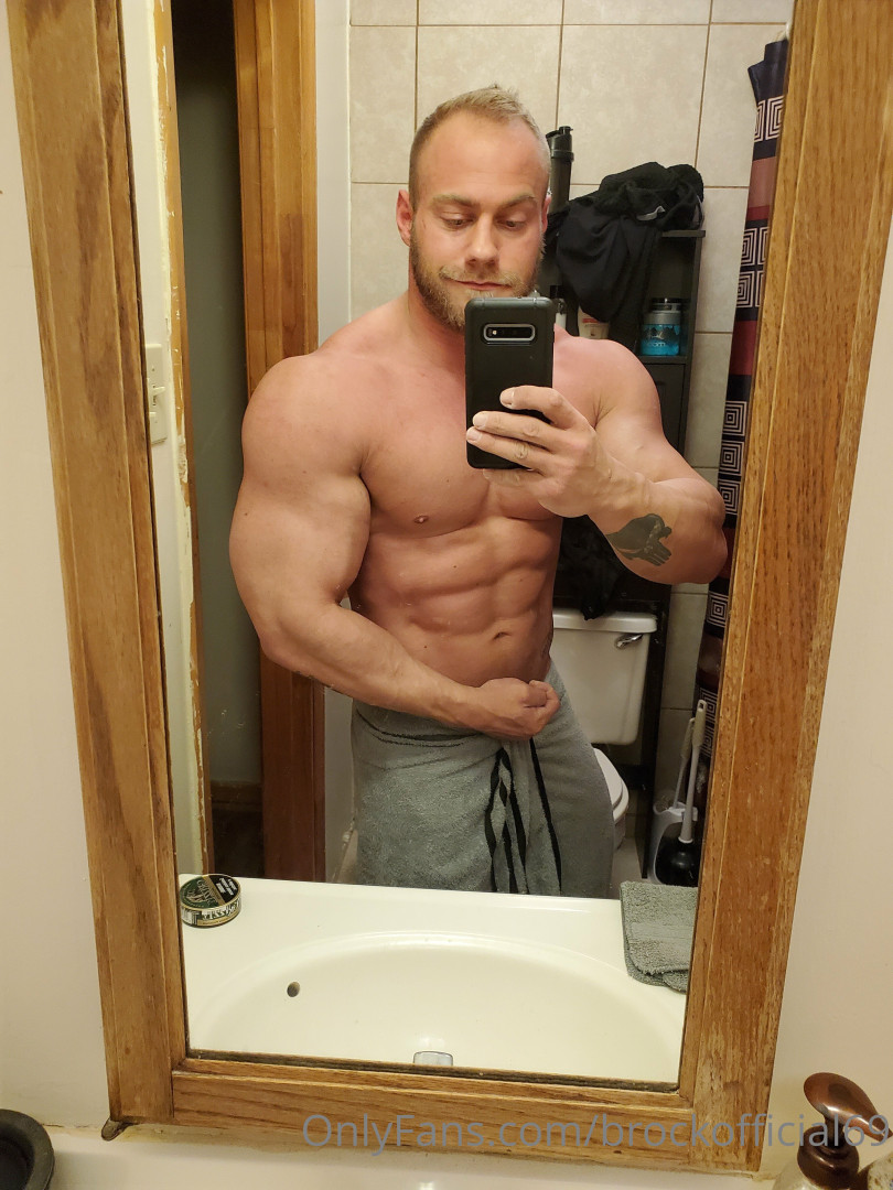 Photo by bodybuildingbrock published on October 11,2023 17:06:18 - BestThots