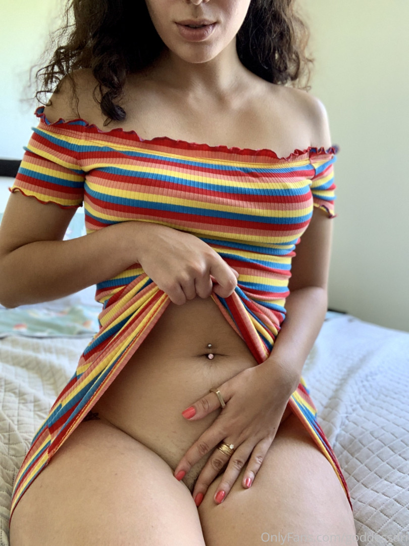 Photo by goddessdri published on June 19,2023 03:43:46 - BestThots