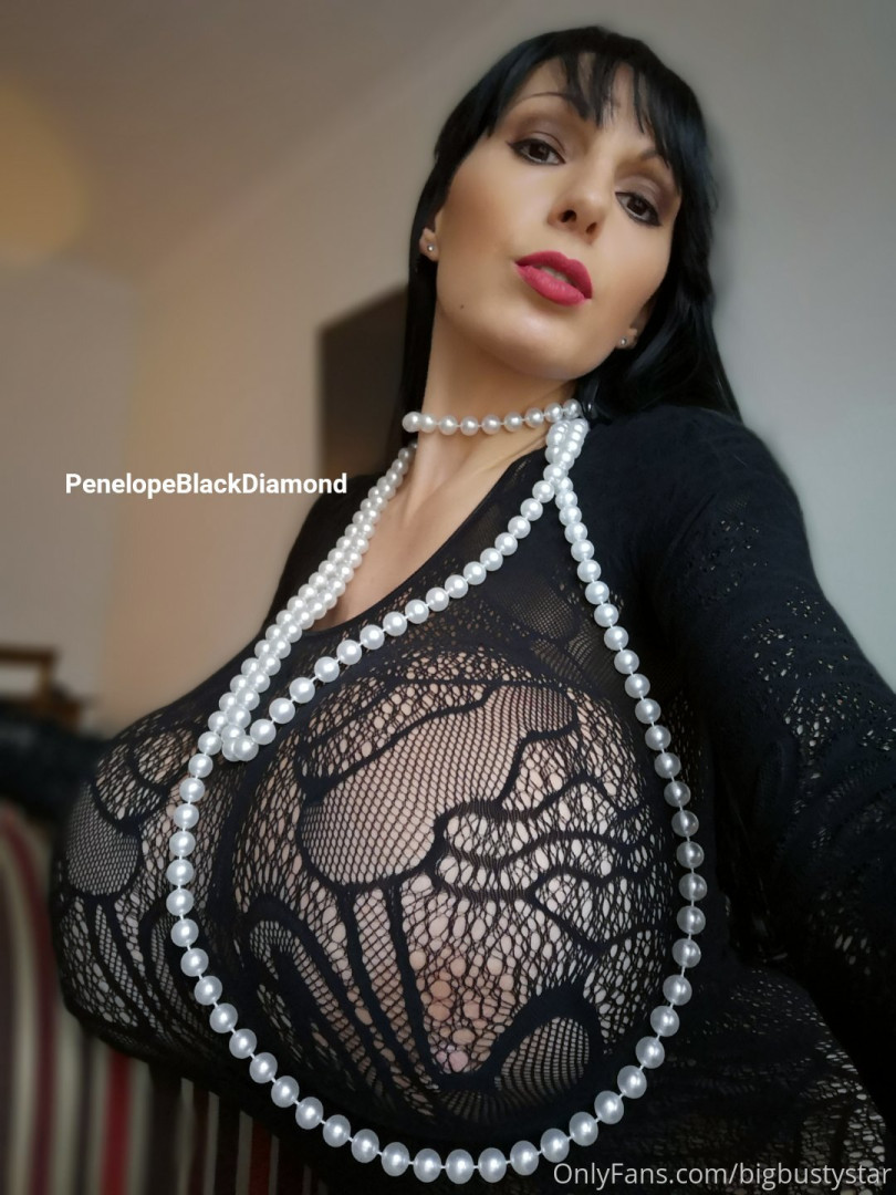 Photo by penelopeblackdiamond published on October 17,2023 00:07:08 - BestThots