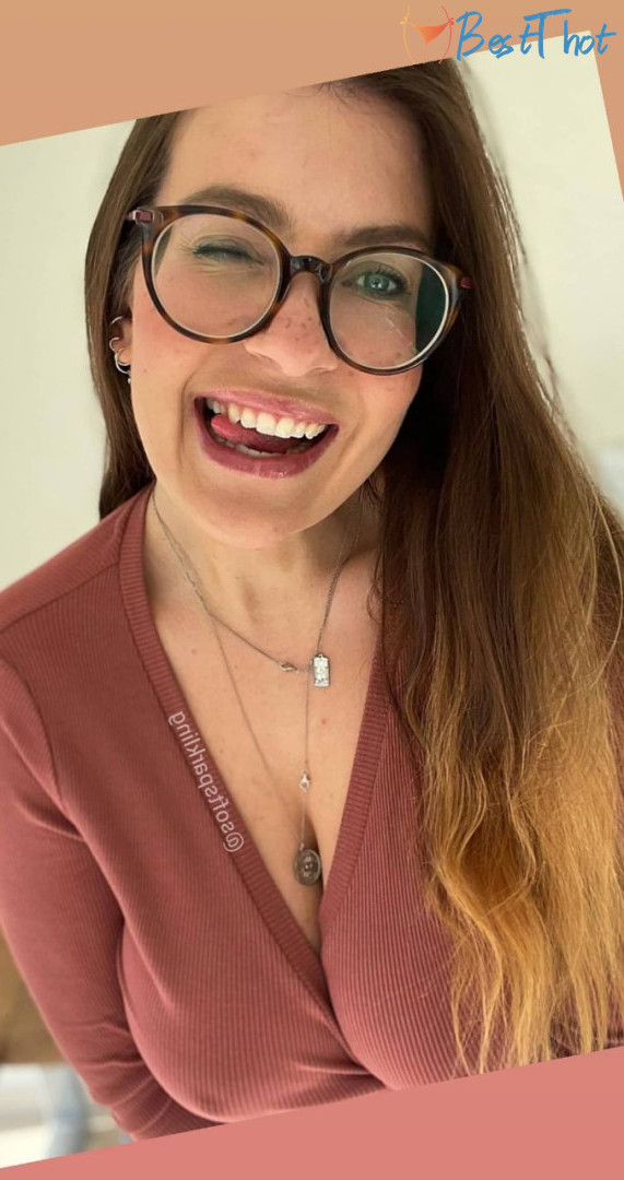 Photo by zartprickelnd published on December 11,2024 21:33:06 - BestThots