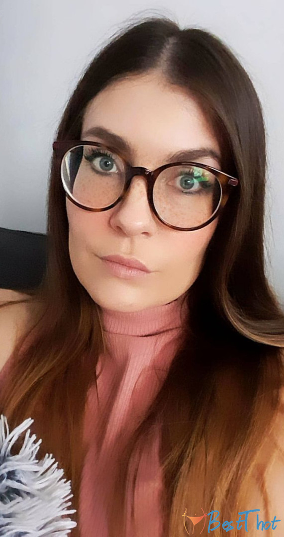 Photo by zartprickelnd published on December 11,2024 21:34:25 - BestThots