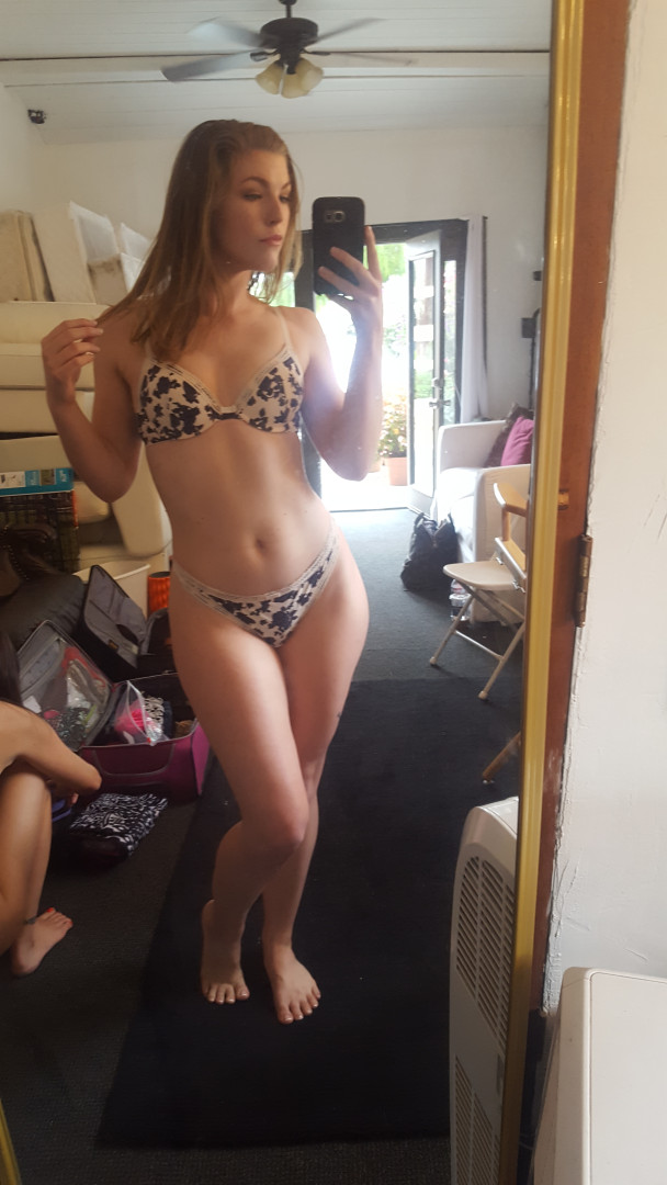 Photo by ellanovaxxx published on October 11,2023 20:07:07 - BestThots