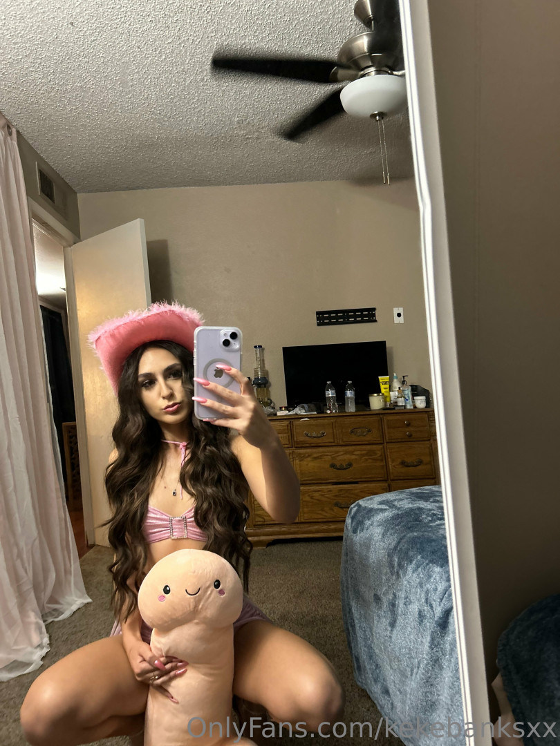 Photo by kekebanksxx published on June 8,2023 09:25:04 - BestThots