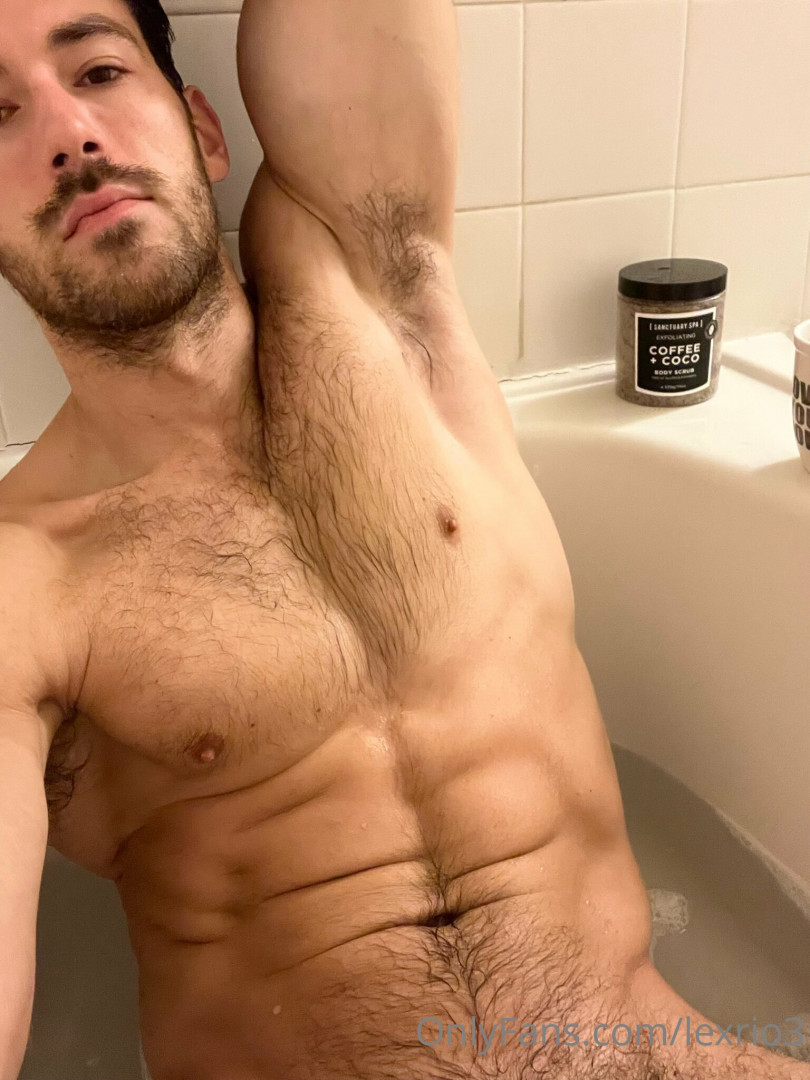 Photo by lexrio3 published on July 27,2023 15:43:14 - BestThots