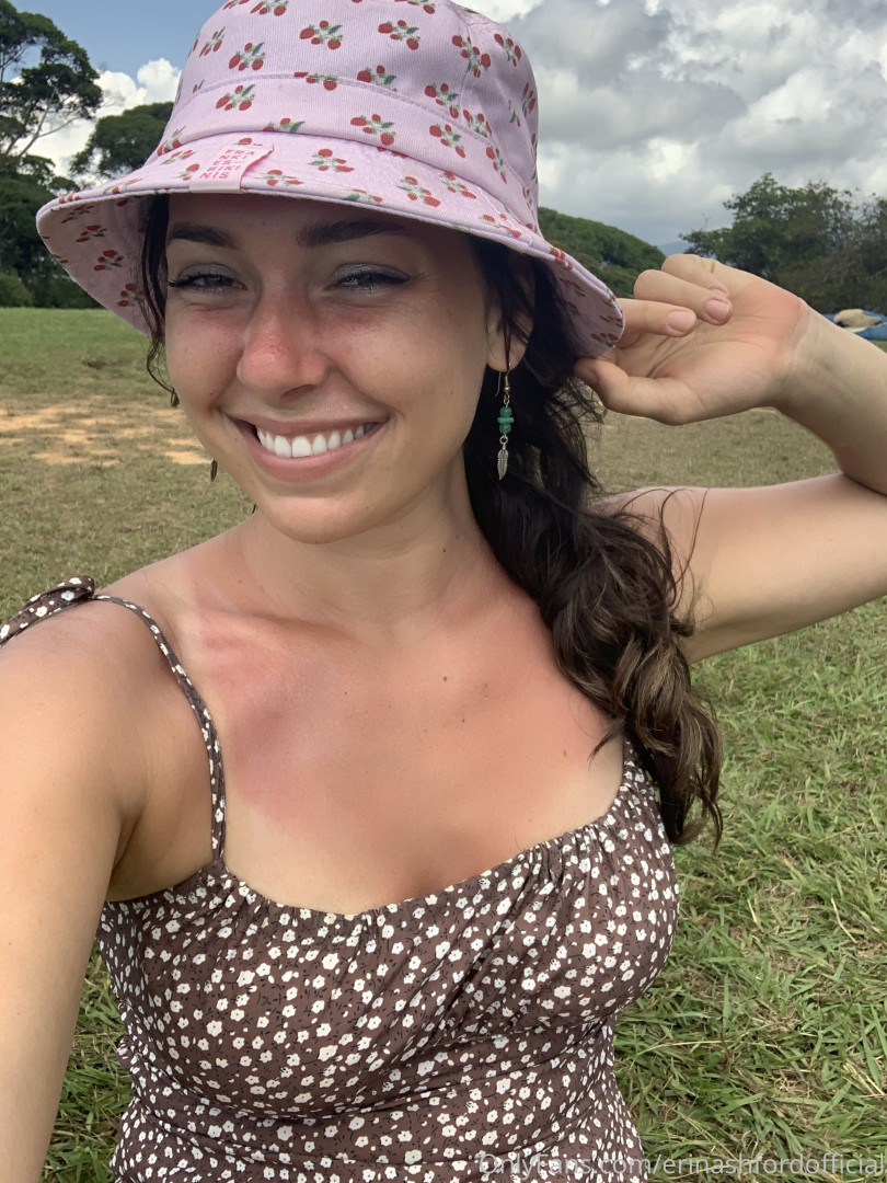 Photo by erinashford published on October 24,2023 21:26:34 - BestThots