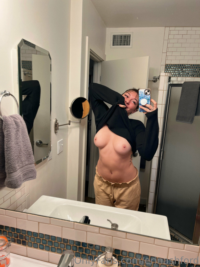 Photo by erinashford published on October 24,2023 21:32:02 - BestThots