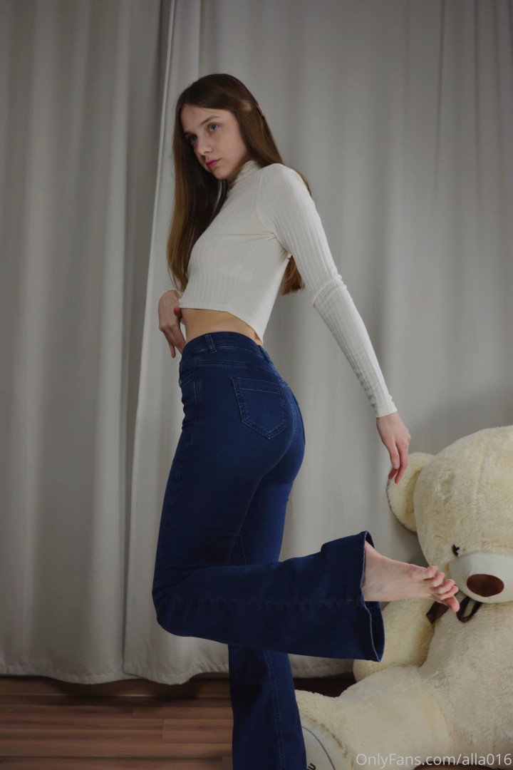 Photo by dashaloveee published on January 15,2024 00:08:06 - BestThots