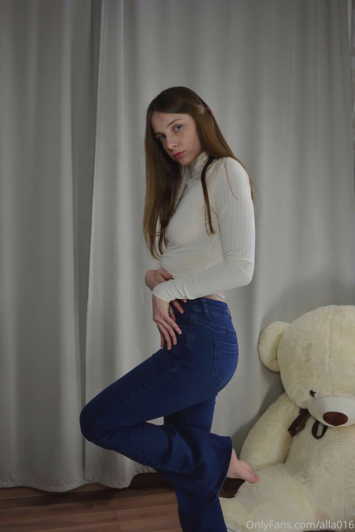 Photo by dashaloveee published on January 15,2024 00:08:42 - BestThots