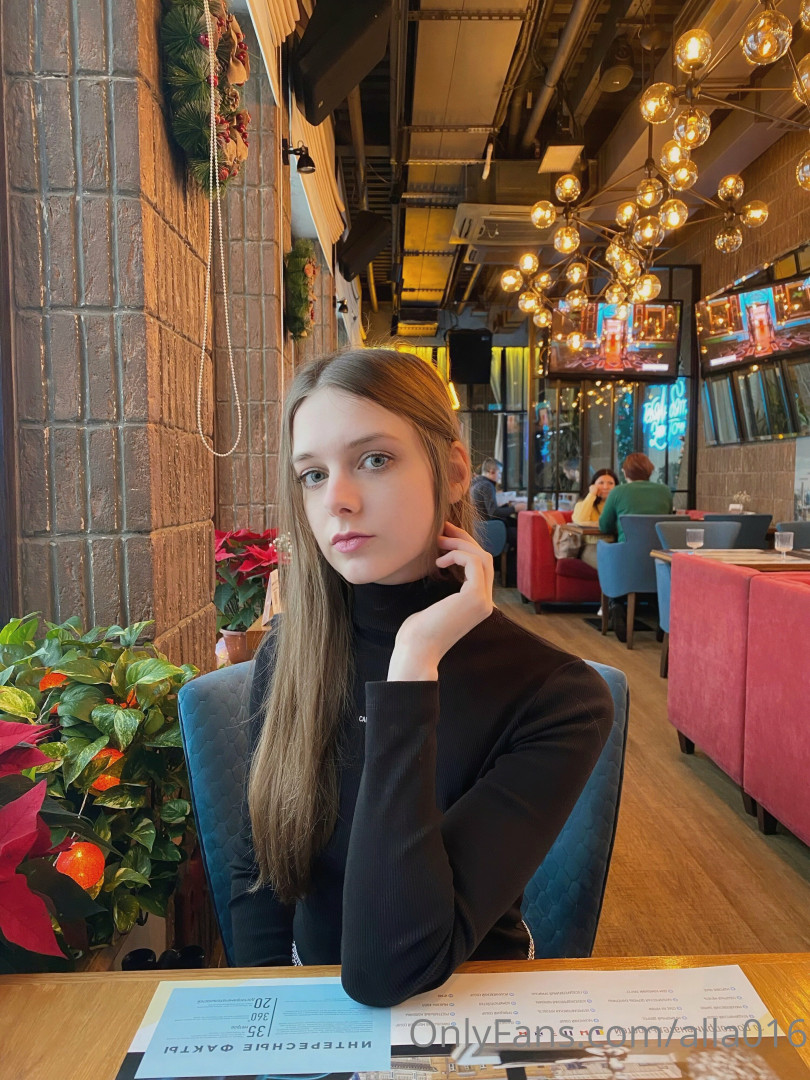 Photo by dashaloveee published on January 15,2024 00:09:15 - BestThots