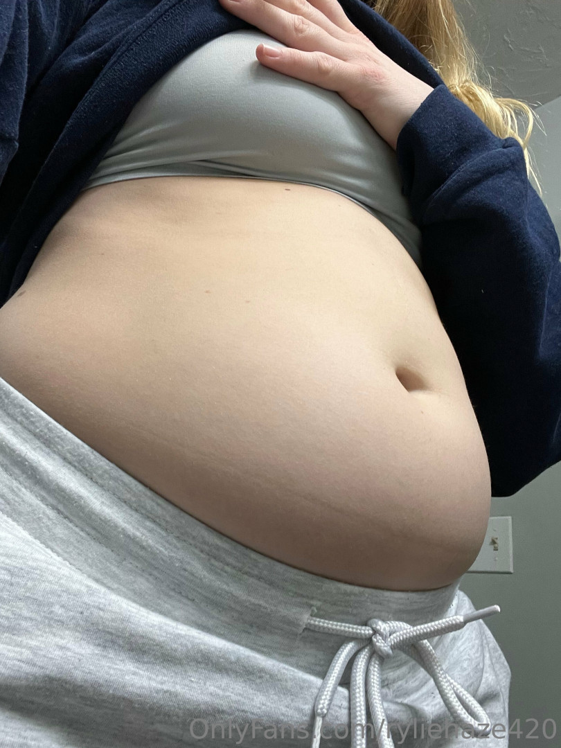 Photo by ryliehaze420 published on June 5,2023 18:33:18 - BestThots