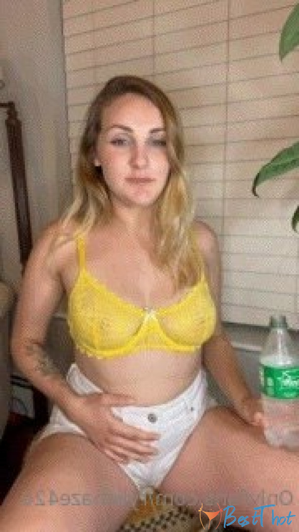 Photo by ryliehaze420 published on December 22,2024 13:09:43 - BestThots