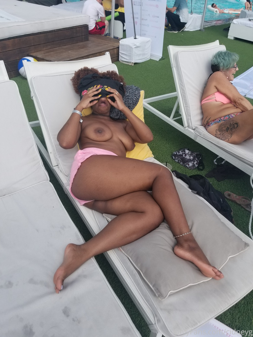 Photo by cgfreekshit published on October 12,2023 09:03:30 - BestThots