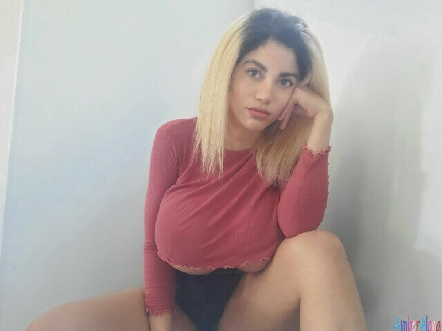 Photo by amberalenaxxx published on November 20,2023 11:38:35 - BestThots