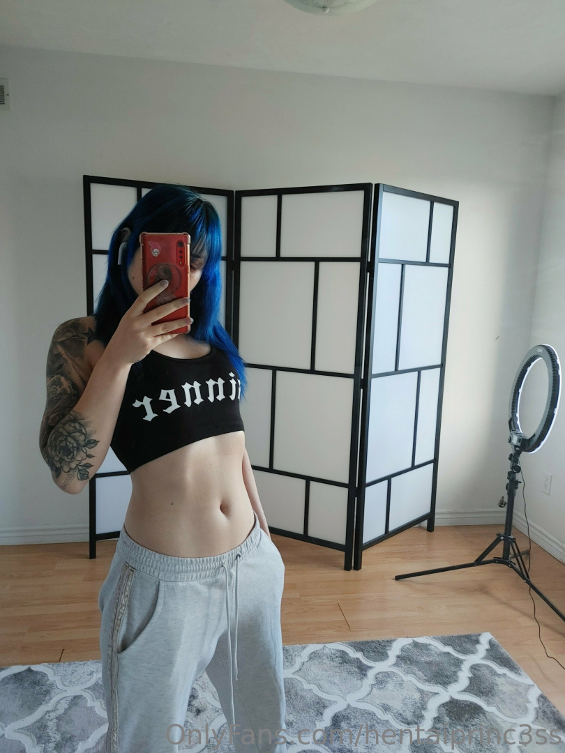 Photo by hentaiprinc3ss published on October 11,2023 21:36:38 - BestThots