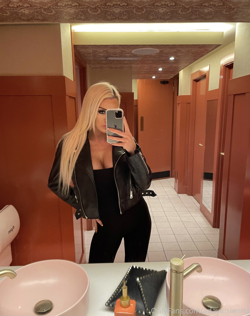 Photo by adayinsienna published on November 20,2023 04:29:44 - BestThots