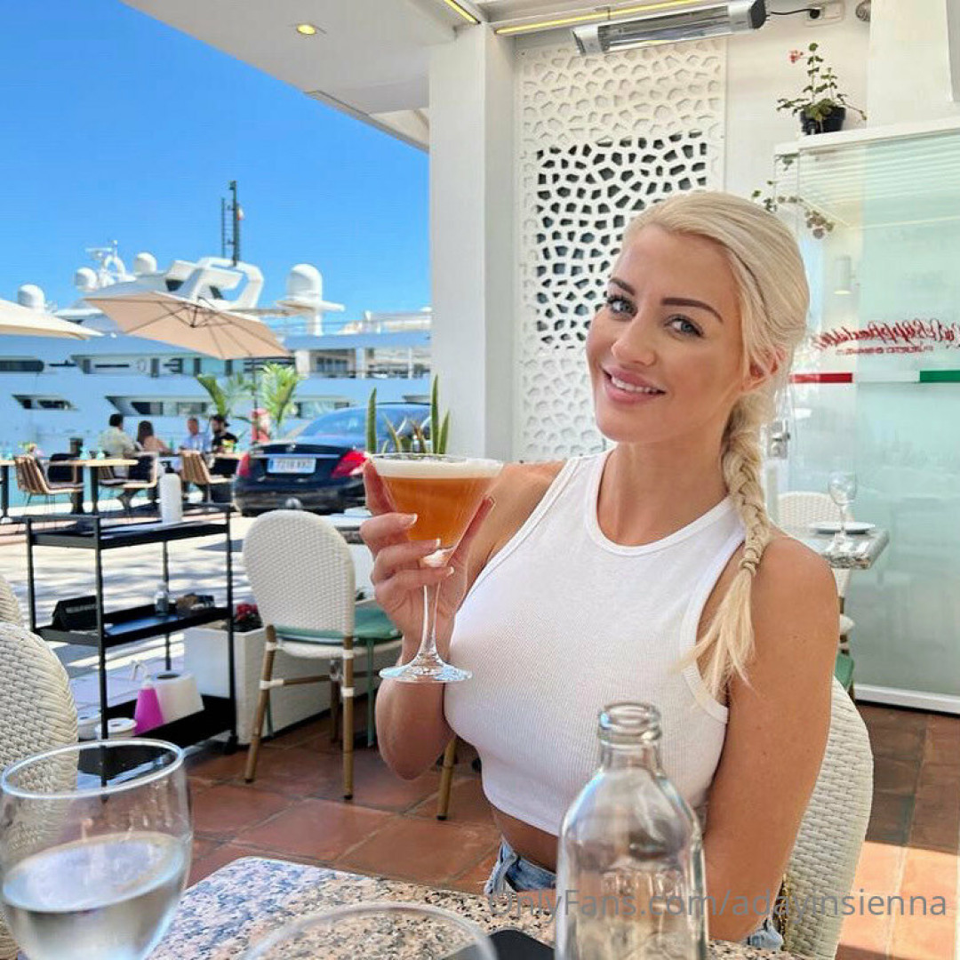 Photo by adayinsienna published on November 20,2023 04:29:51 - BestThots