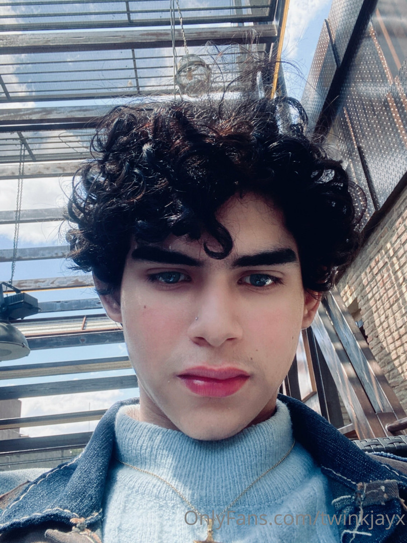 Photo by bxbylion published on May 29,2023 14:20:06 - BestThots