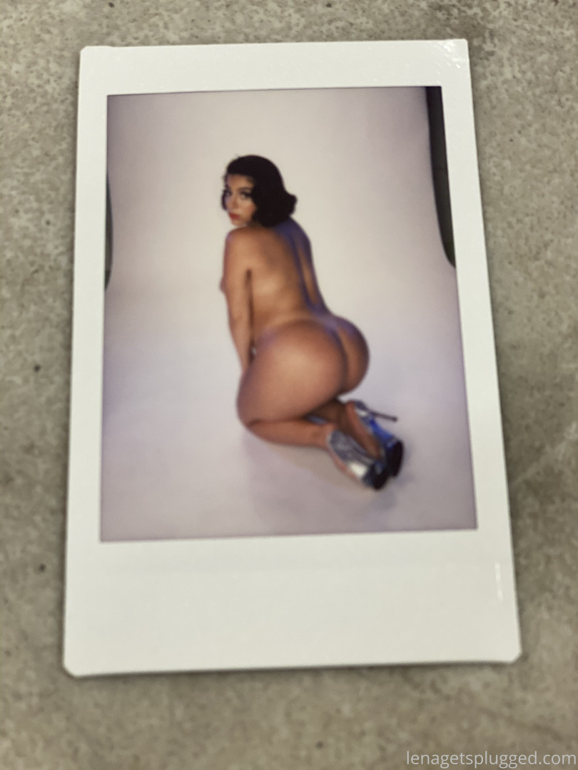 Photo by lenatheplugxxx published on July 8,2023 20:34:09 - BestThots