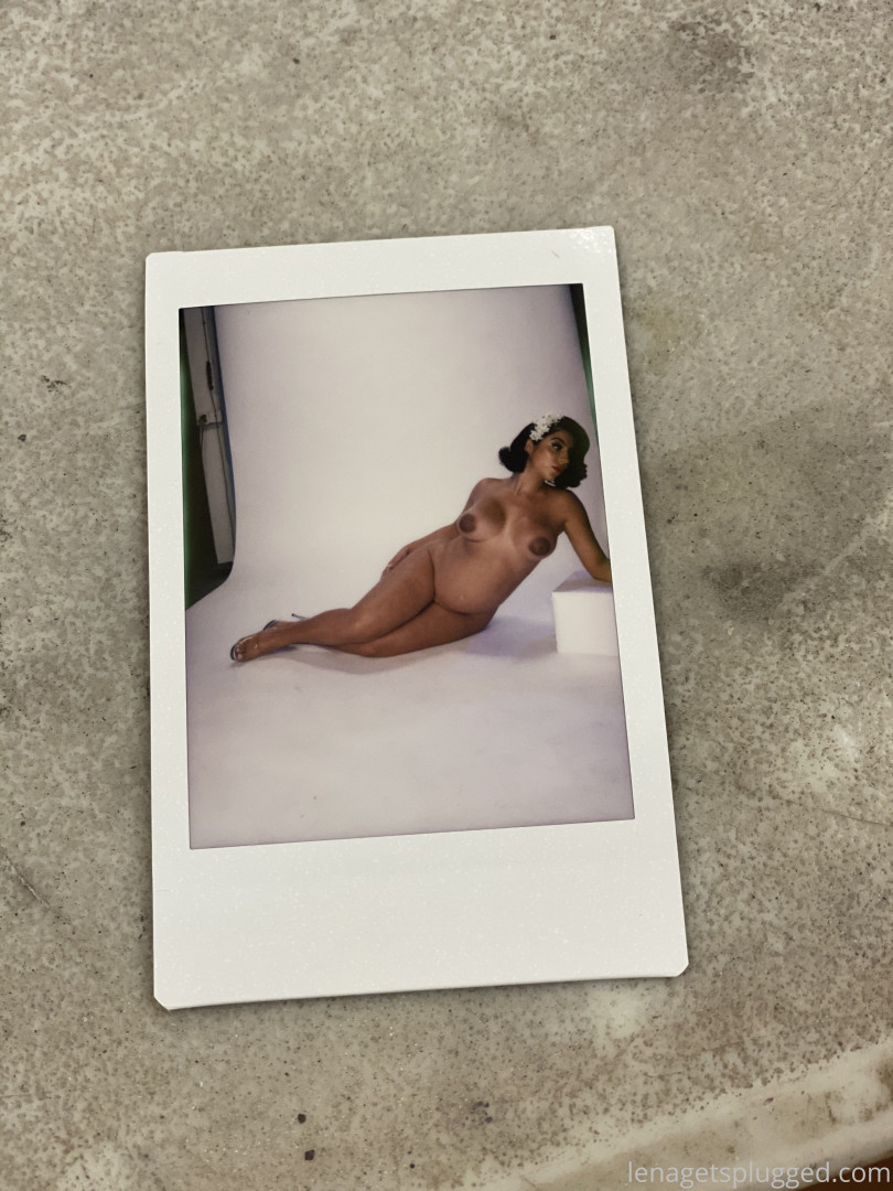 Photo by lenatheplugxxx published on July 8,2023 20:38:46 - BestThots