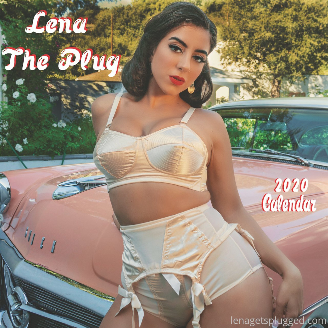 Photo by lenatheplugxxx published on July 8,2023 20:43:35 - BestThots