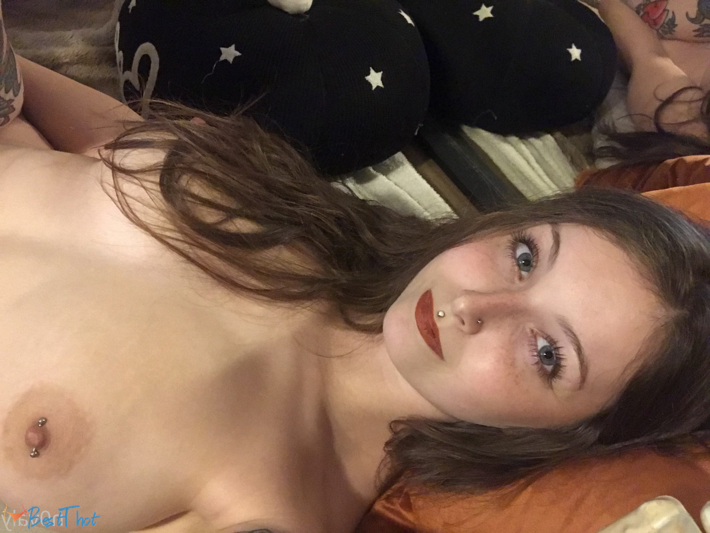 Photo by n0valy published on December 16,2024 07:06:57 - BestThots
