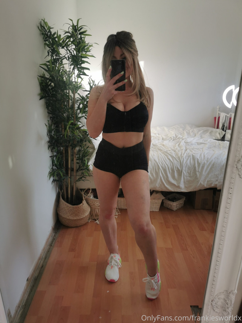 Photo by frankiesworldx published on October 16,2023 14:19:59 - BestThots