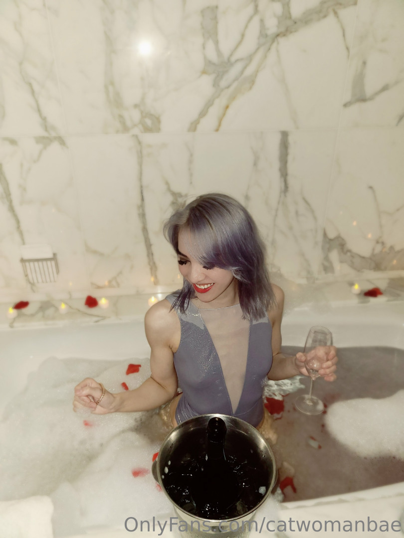 Photo by catwomanbae published on May 29,2023 09:17:35 - BestThots