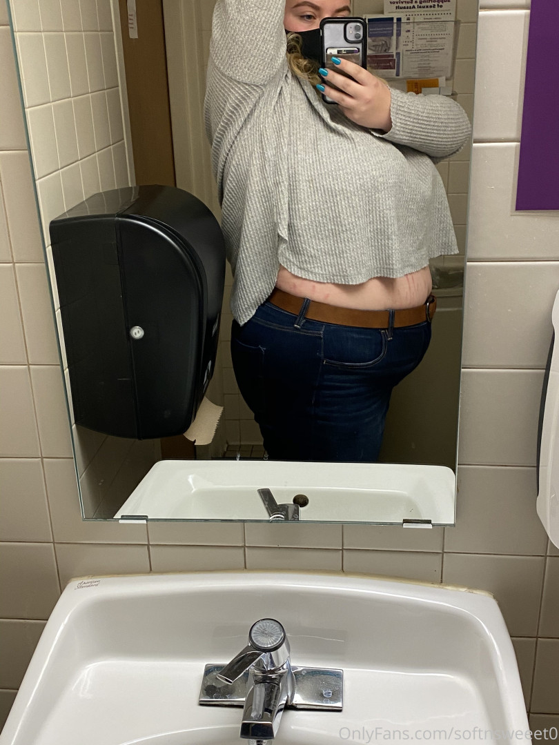 Photo by softnsweeet0 published on October 16,2023 00:52:51 - BestThots