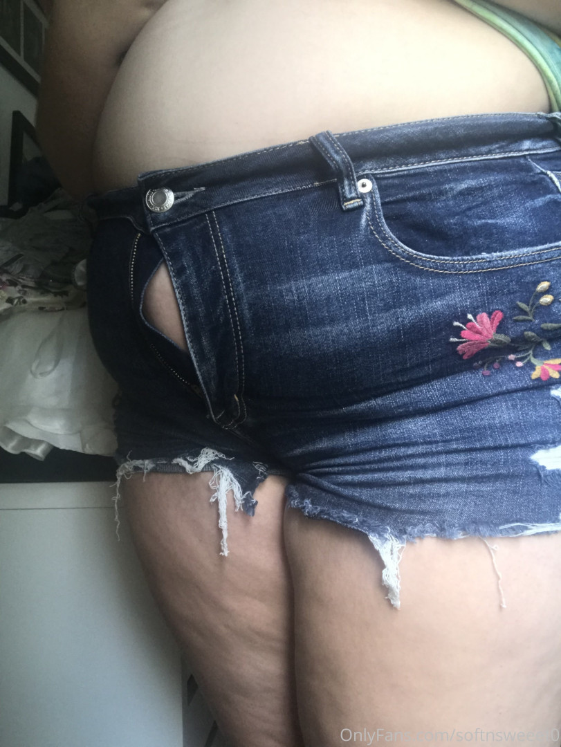 Photo by softnsweeet0 published on October 16,2023 01:15:38 - BestThots