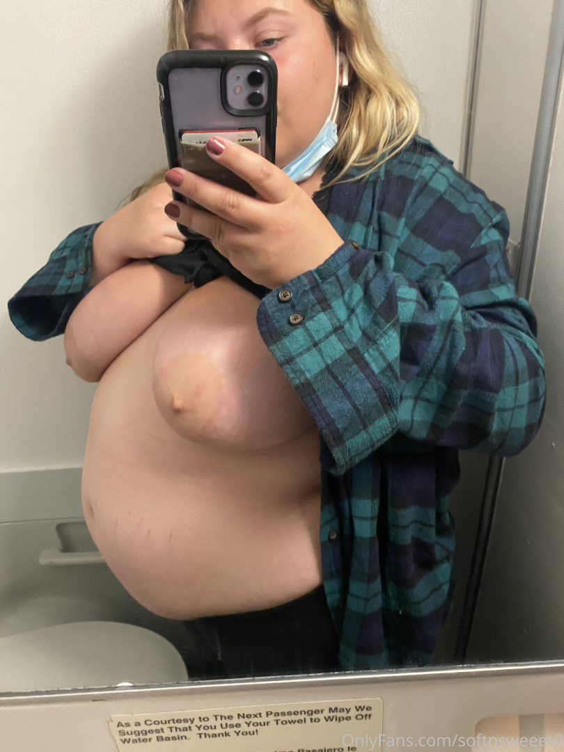 Photo by softnsweeet0 published on October 16,2023 02:40:54 - BestThots