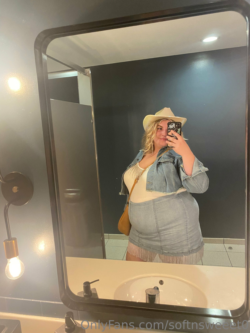 Photo by softnsweeet0 published on October 16,2023 03:14:00 - BestThots