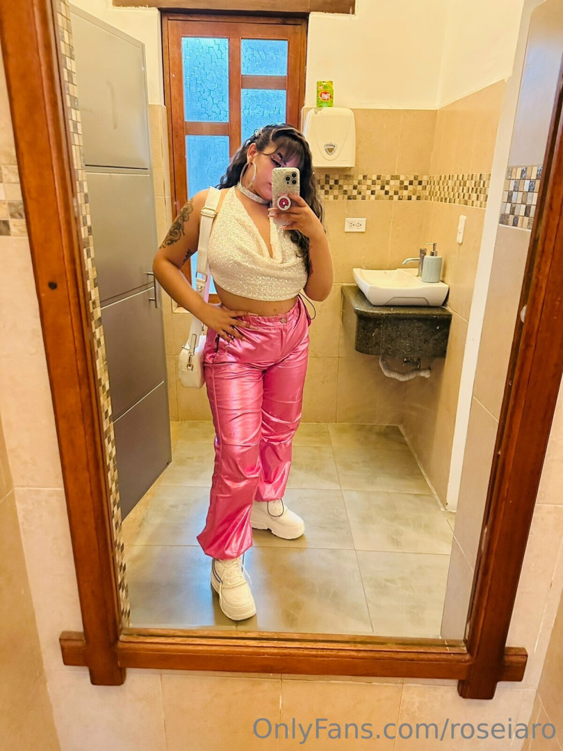 Photo by roseiaro published on October 12,2023 17:13:30 - BestThots