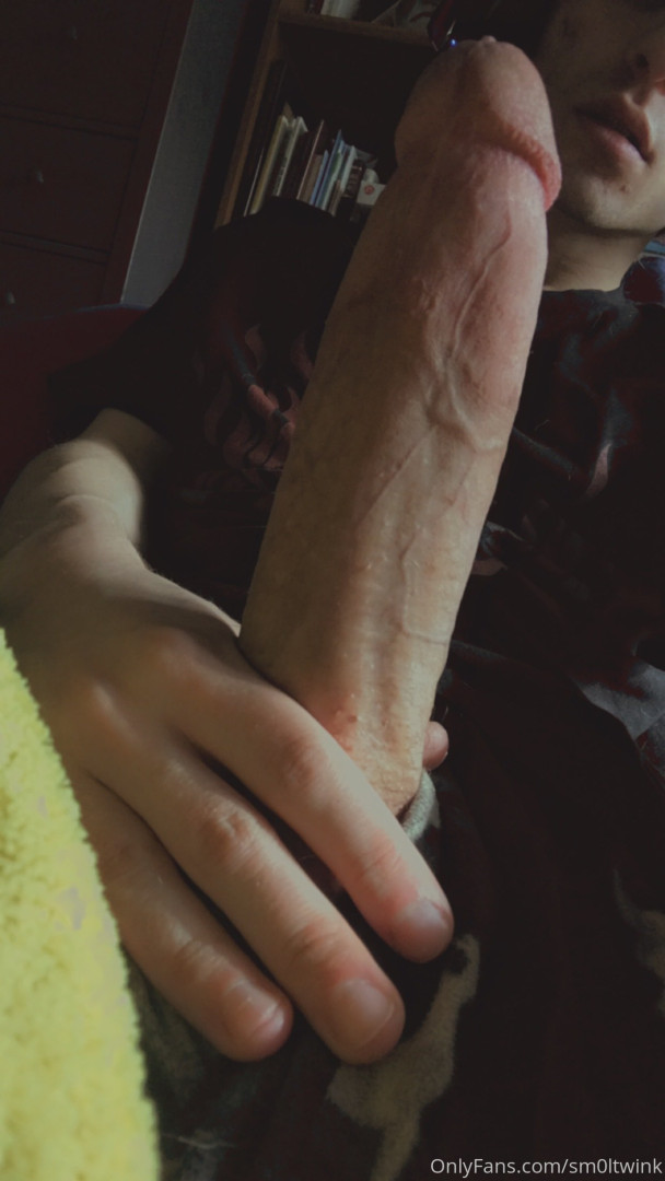 Photo by sm0ltwink published on May 17,2023 22:12:41 - BestThots