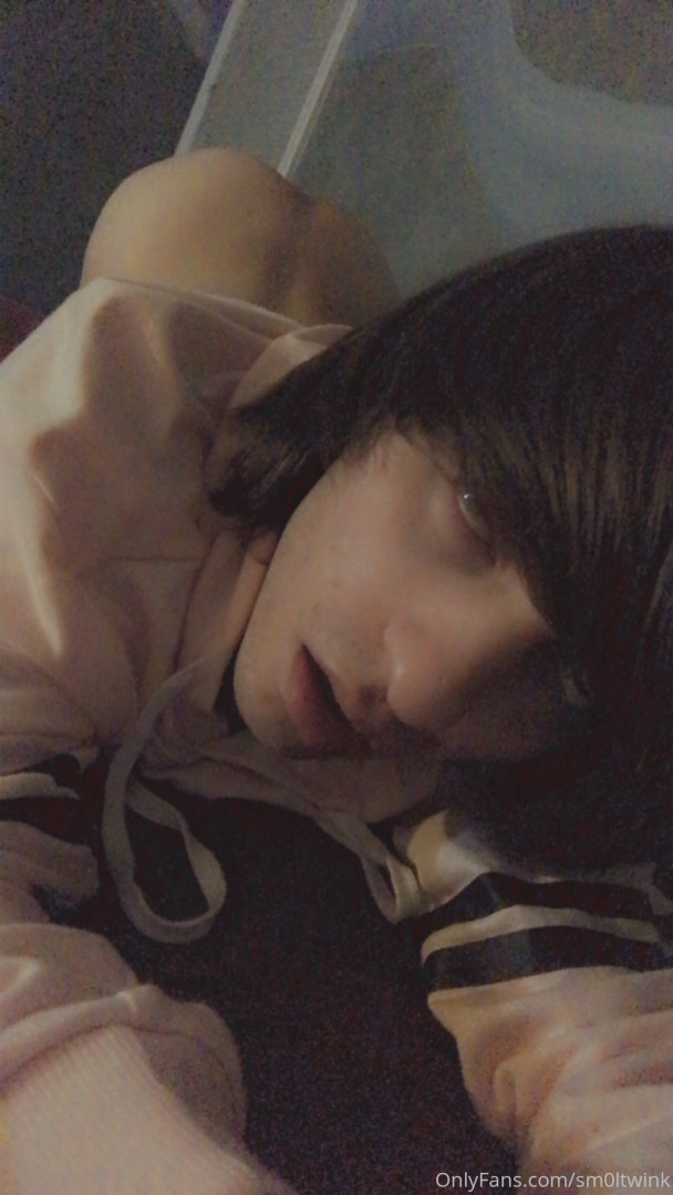 Photo by sm0ltwink published on May 17,2023 22:13:42 - BestThots