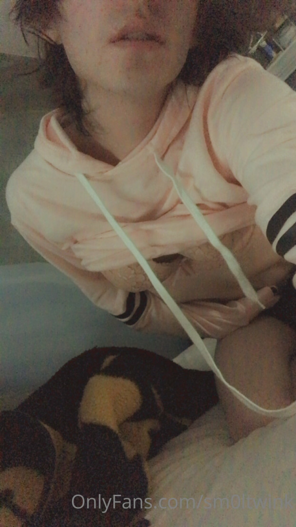 Photo by sm0ltwink published on May 17,2023 22:14:20 - BestThots