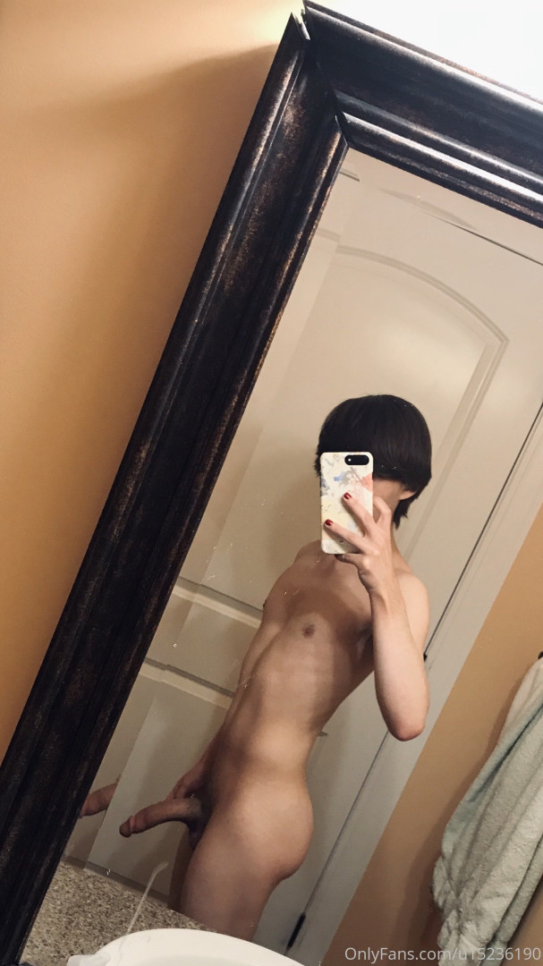 Photo by sm0ltwink published on May 17,2023 22:15:33 - BestThots