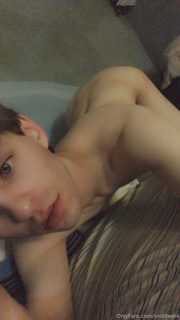 Photo by sm0ltwink published on May 17,2023 22:15:35 - BestThots