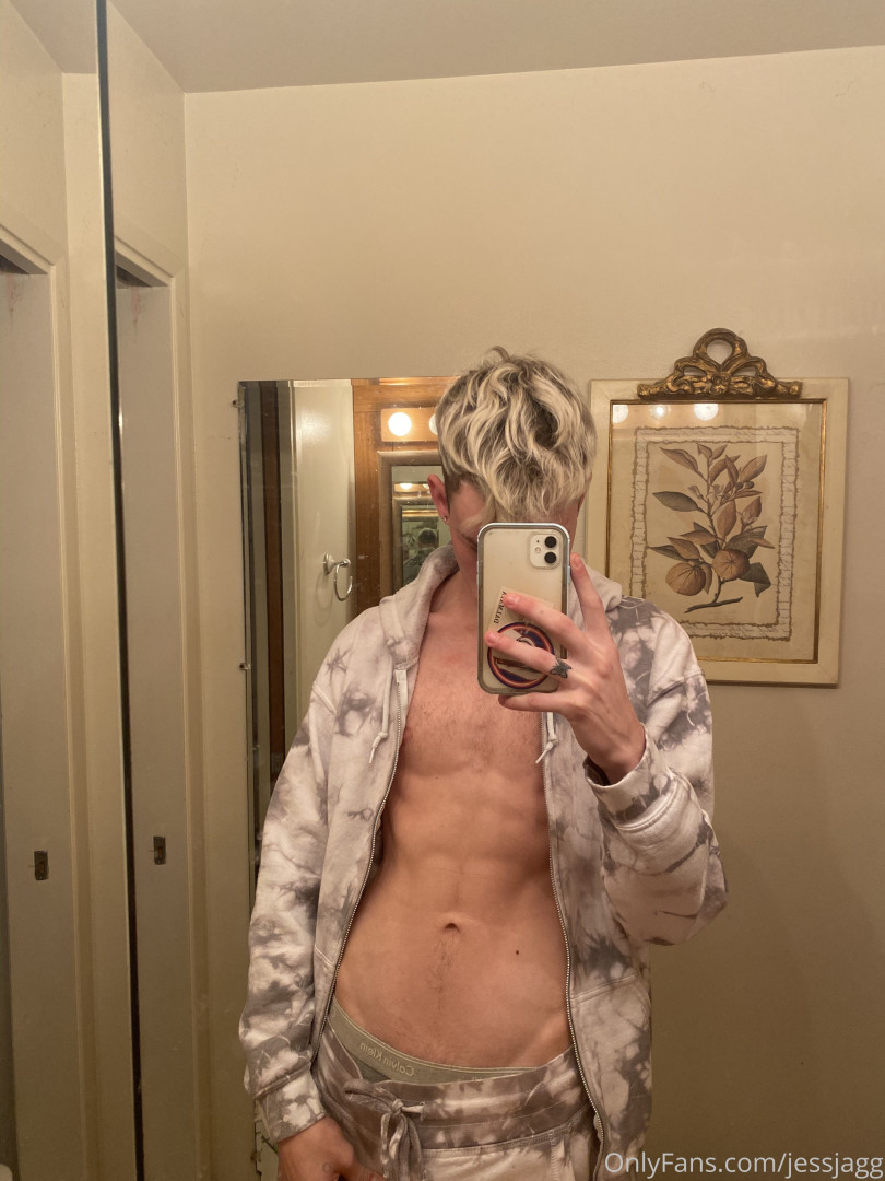 Photo by yunghungtwink published on June 3,2023 11:21:51 - BestThots