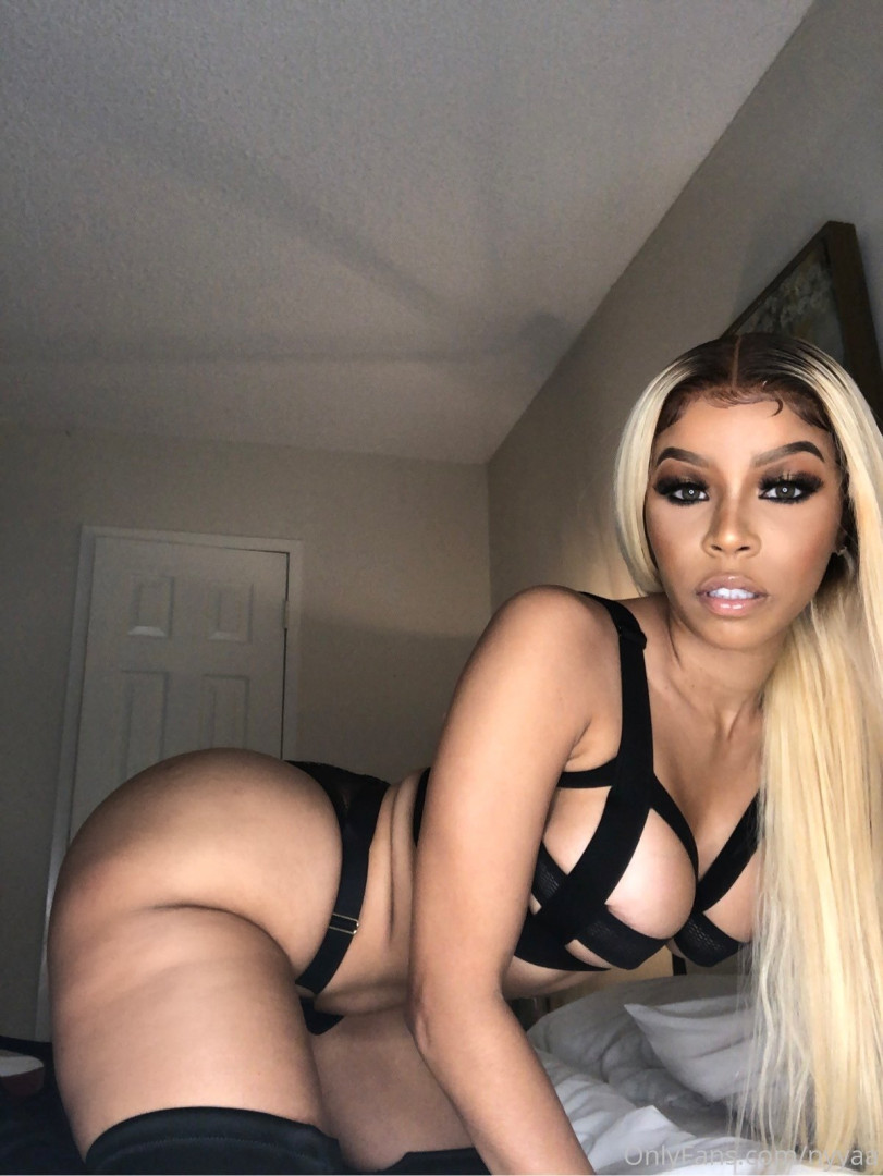 Photo by nyyaa published on October 16,2023 21:16:04 - BestThots