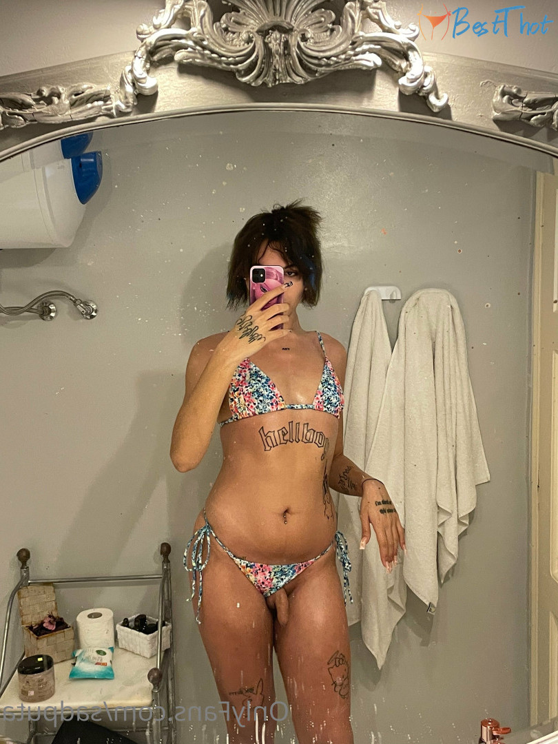 Photo by sadputa published on December 19,2024 21:06:22 - BestThots