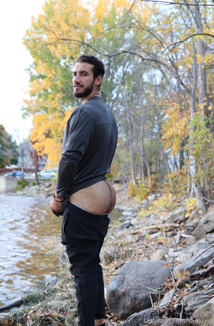 Photo by samvass published on October 12,2023 07:28:17 - BestThots